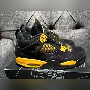 Air Jordan 4 size 12 men's